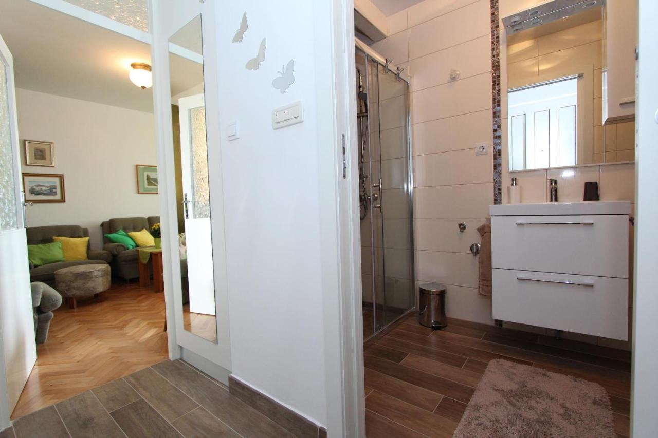 Apartment Elia Rovinj Exteriör bild